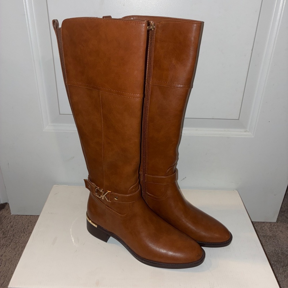 Calvin Klein Daphny Tall Riding Boots Dark Natural NIB Size 7.5 - CK Logo
